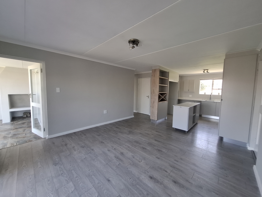 To Let 2 Bedroom Property for Rent in Bloubergstrand Western Cape